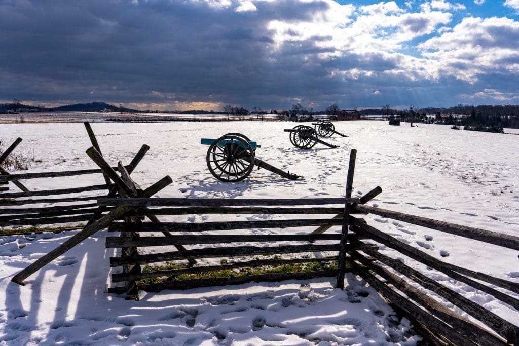 Gettysburg - Civil War cannons in the snow