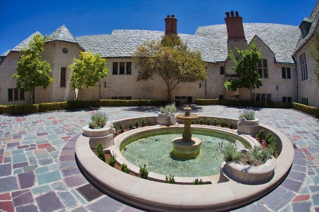 Hollywood - Gatehouse Greystone Mansion