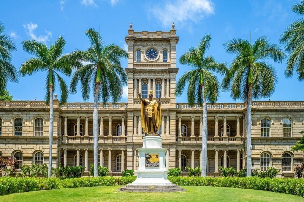 Oahu - King Kamehameha statue Banner