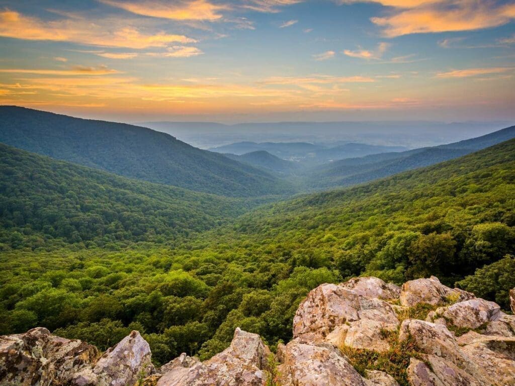 Shenandoah - Crescent Rock Overlook