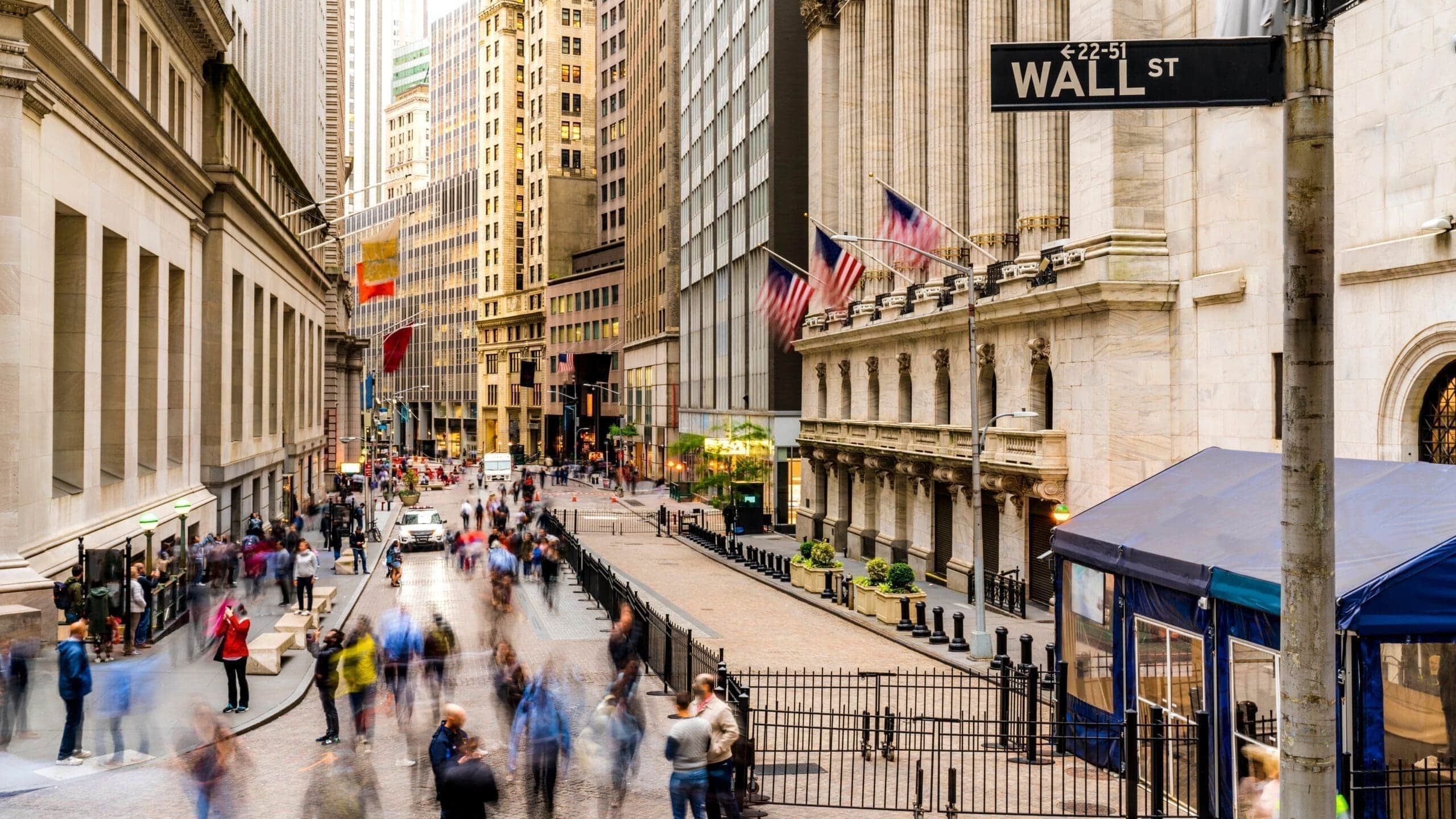 How long does it take to visit Wall Street?