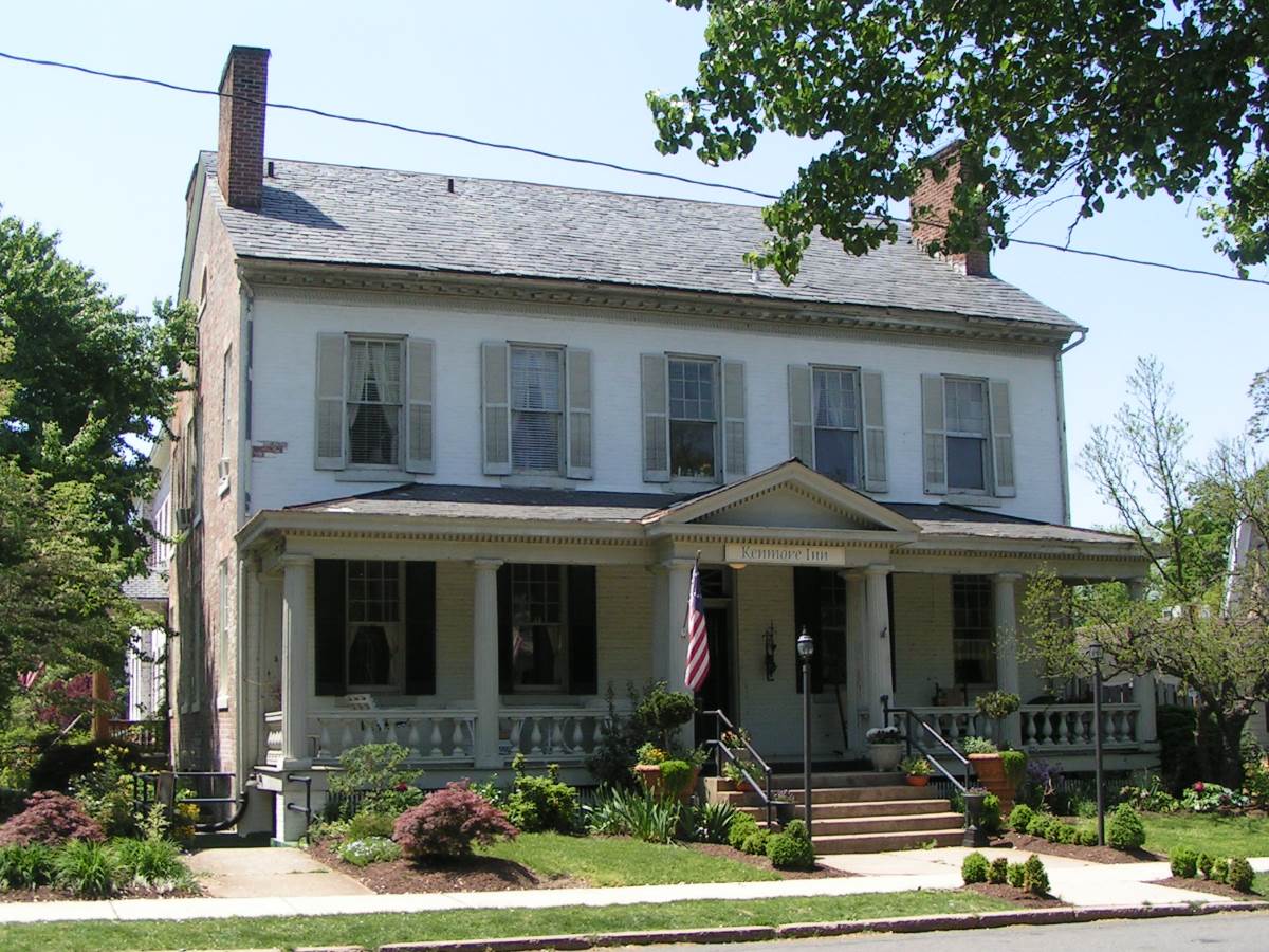 Spooky Ghosts of Fredericksburg Self-Guided Walking Tour