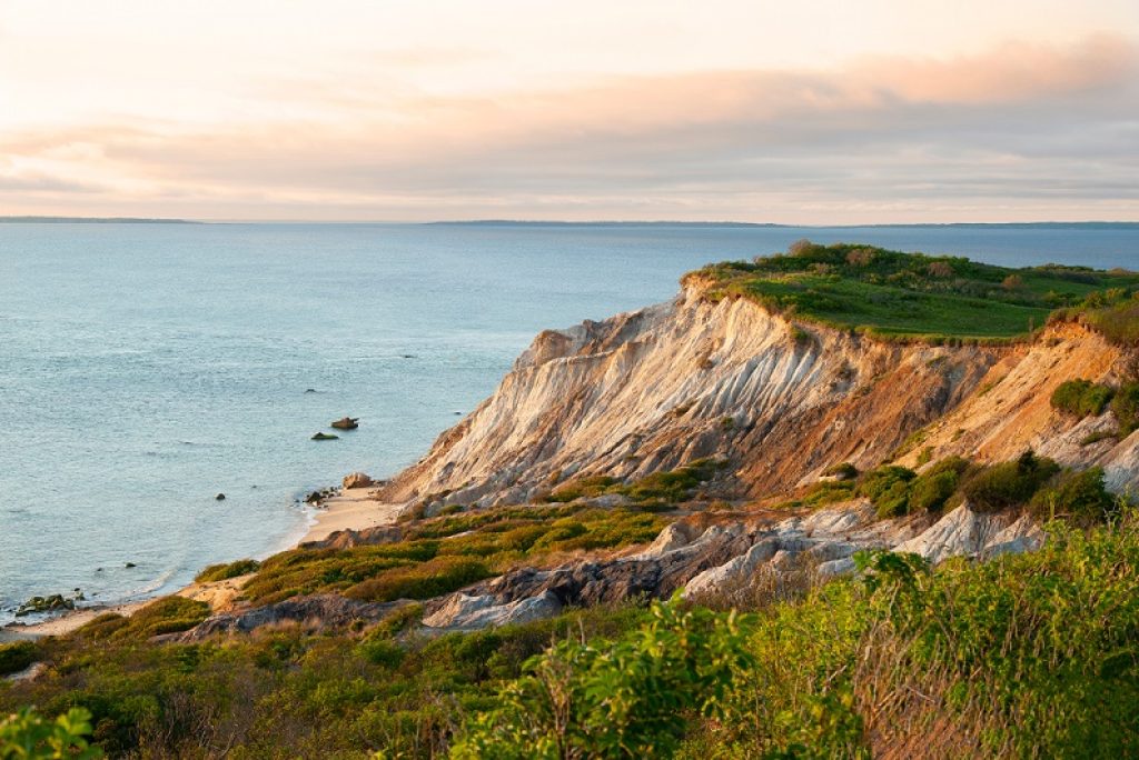 How Long Does it Take to Go Around Martha’s Vineyard?