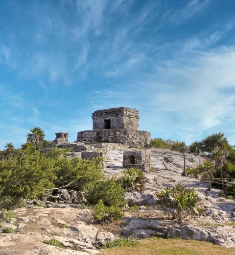 Are there Mayan ruins in Tulum?