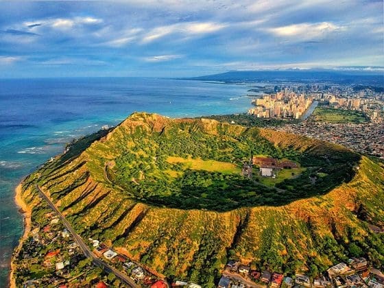 Which Month is the Cheapest to Visit Hawaii?